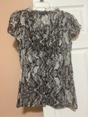 INC International Concepts Black & White Ruffle V-Neck Snake Print Top